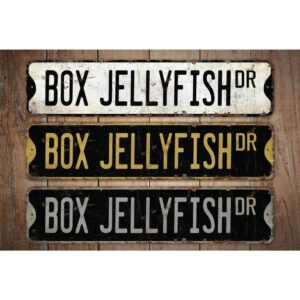 Box-Jellyfish-Premium-Quality-Rustic-Metal-Sign-Images.jpg