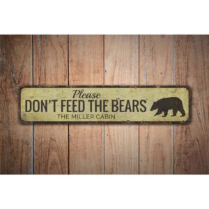 Dont-Feed-the-Bears-Sign-Premium-Quality-Rustic-Metal-Sign-Images.jpg