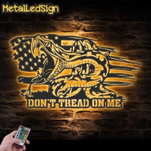 Dont-Tread-On-Me-Distressed-Flag-Metal-Wall-Art-LED-Light-Images-1.jpg
