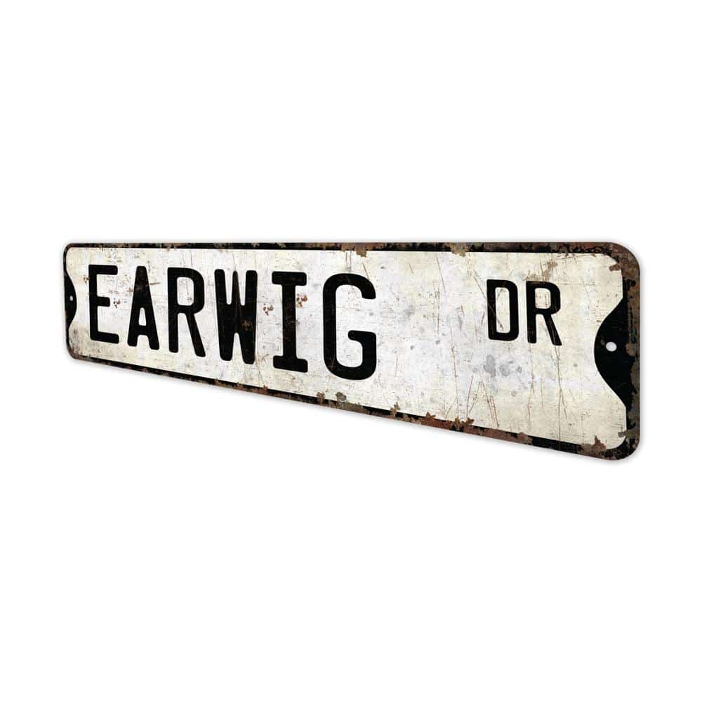 Earwig-Premium-Quality-Rustic-Metal-Sign-3.jpg