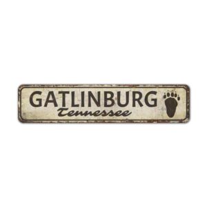 Gatlinburg-Tennessee-Sign-Premium-Quality-Rustic-Metal-Sign-2.jpg