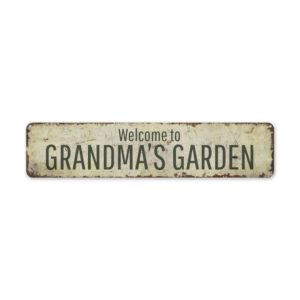 Grandmas-Garden-Premium-Quality-Rustic-Metal-Sign-2.jpg