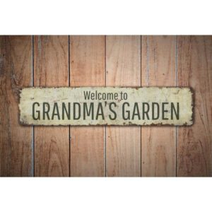 Grandmas-Garden-Premium-Quality-Rustic-Metal-Sign-Images.jpg