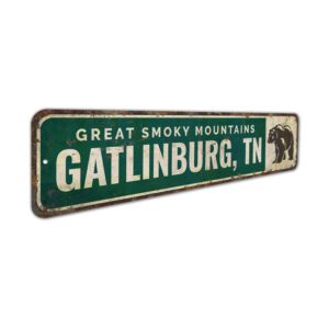 Great-Smoky-Mountains-Gatlinburg-Tennessee-Premium-Quality-Rustic-Metal-Sign-3.jpg