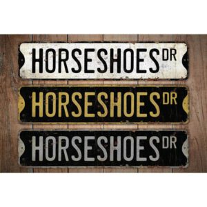 Horseshoes-Sign-Premium-Quality-Rustic-Metal-Sign-Images.jpg