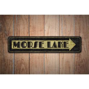 Lake-Direction-Sign-Premium-Quality-Rustic-Metal-Sign-Images.jpg
