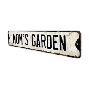 Moms-Garden-Sign-Premium-Quality-Rustic-Metal-Sign-4.jpg