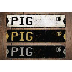 Pig-Premium-Quality-Rustic-Metal-Sign-Images.jpg